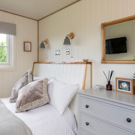 Secluded Lodge With Spectacular Views And Hot Tub! باث المظهر الخارجي الصورة